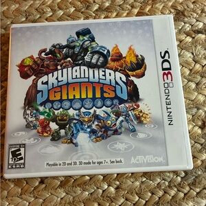 Skylanders Giants for Nintendo 3DS - White
